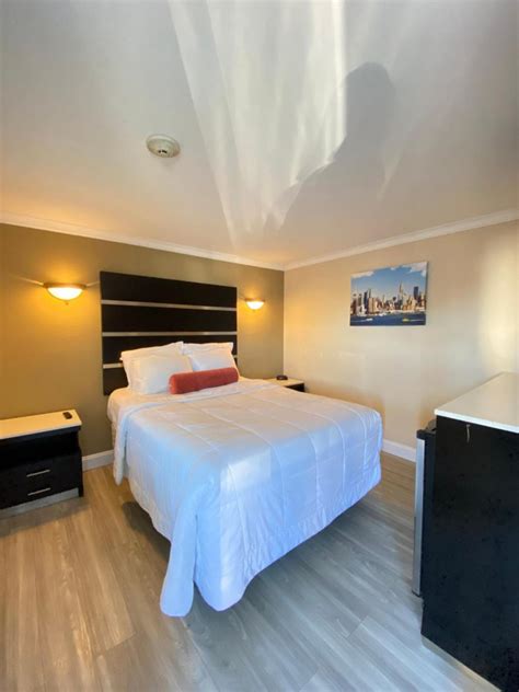 hotels in north babylon ny|The best available hotels & places to stay near North Babylon, NY.